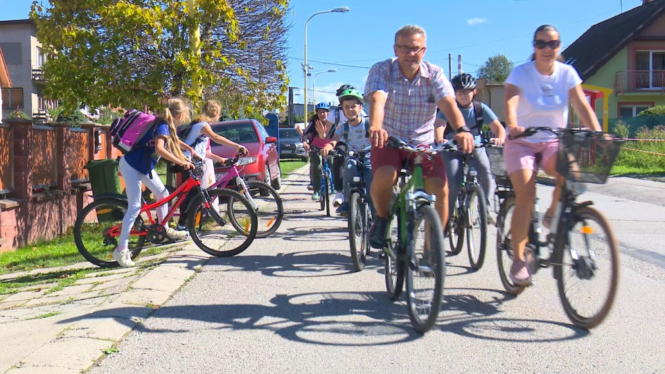 Do školy „bicybusom“