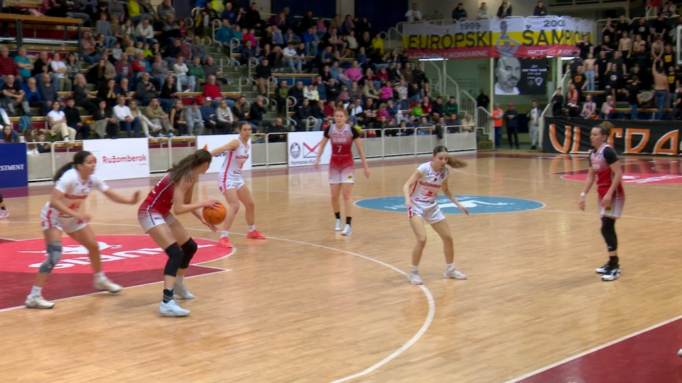 Basketbalové derby so Sláviou