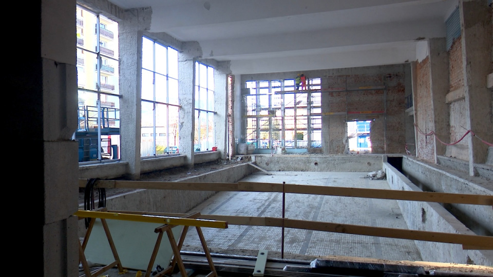 Rekonštrukcia v plnom prúde