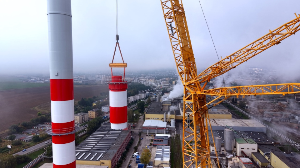 Oceľový komínový gigant
